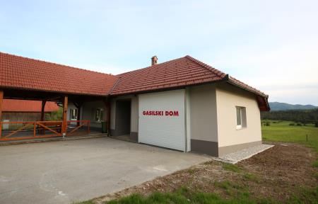 OBNOVLJEN GASILNI DOM BEZULJAK 03 FOTO LJUBO VUKELIČ